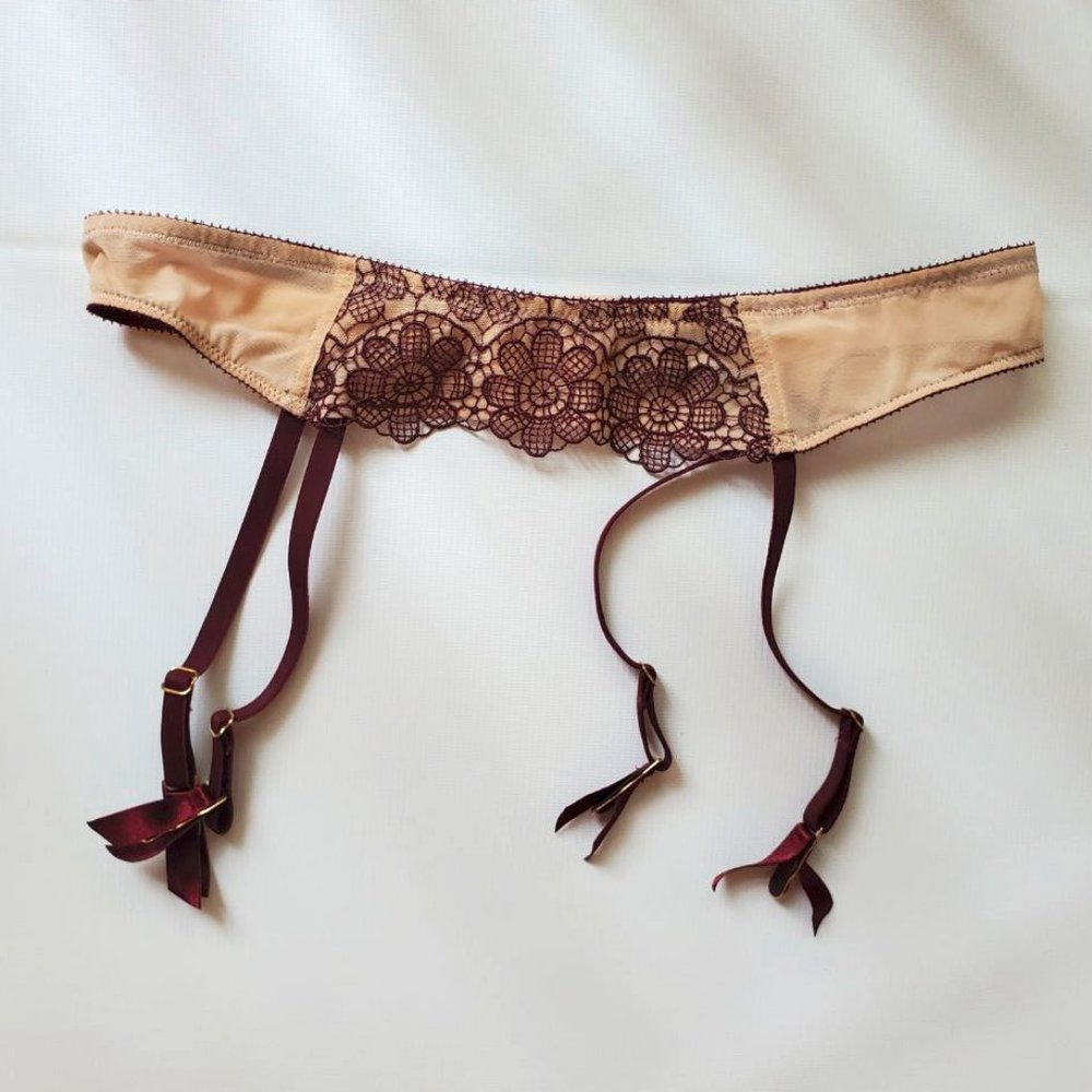 Floral Lace Garter Belt